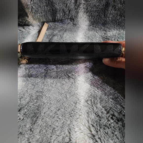 Michael Kors Black Shiny Wallet - Picture 10 of 11
